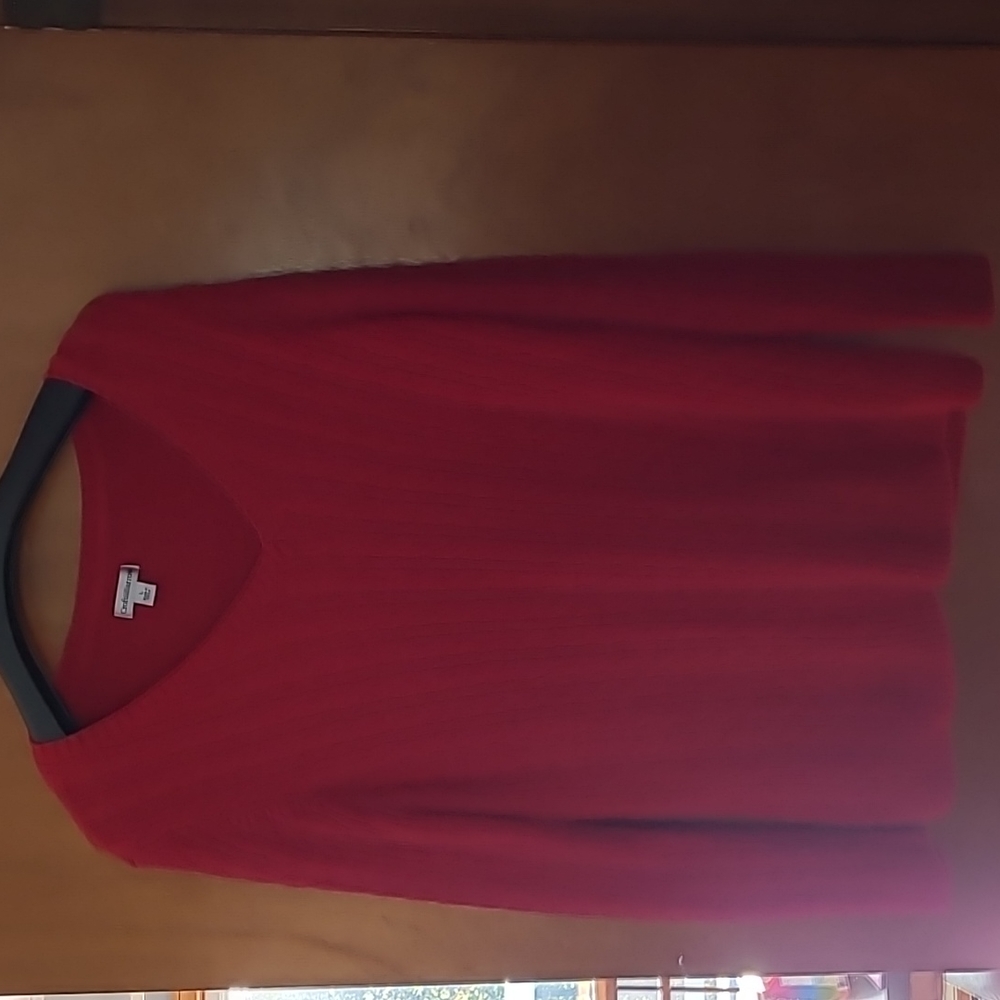 Croft & Barrow Vneck sweater size L
